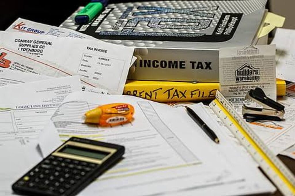 Sorting out tax returns documentation