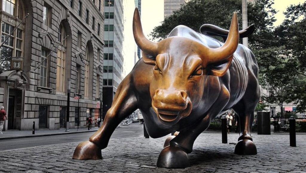 Wall Street bull