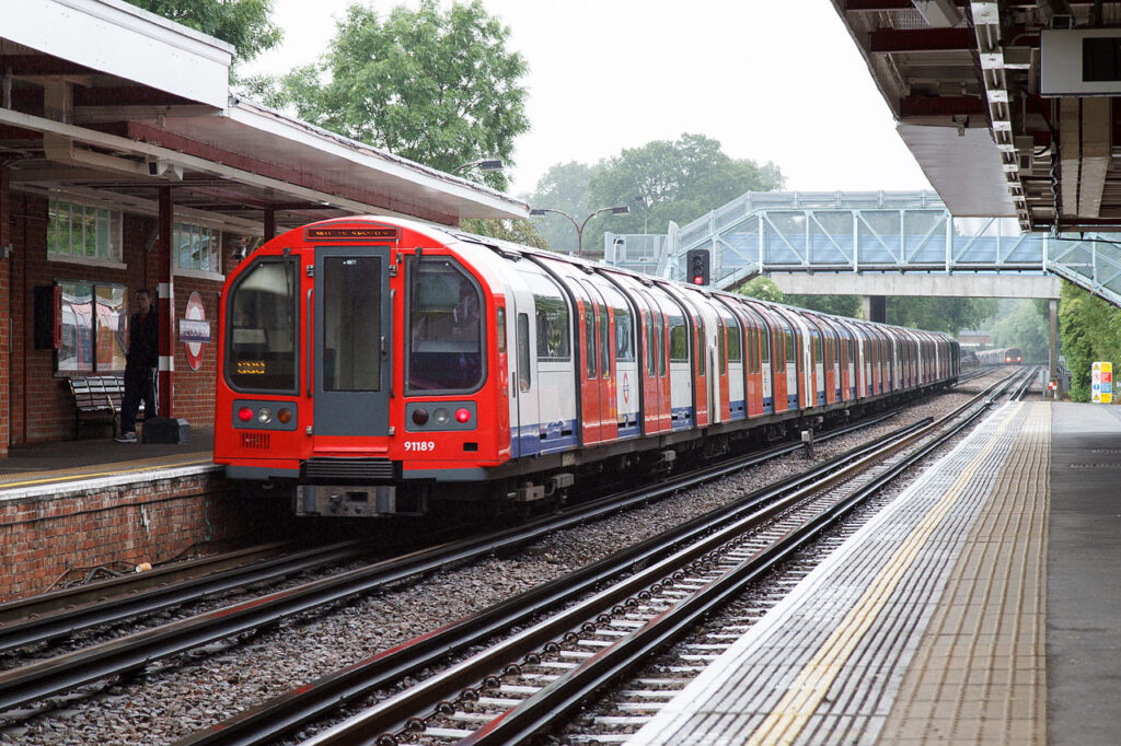 London Underground 1992 Stock (Central Line) at Theydon Bois