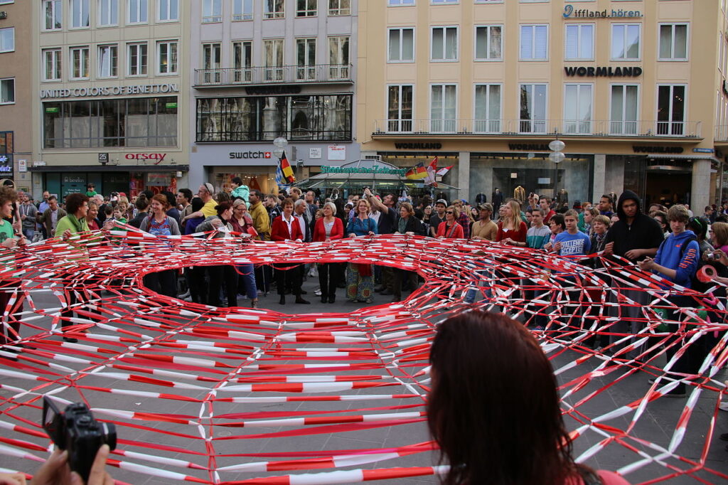 Equal Pay Day in München, Frauen netzwerken, Marienplatz