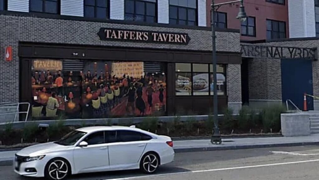 An outlet of Taffer’s Tavern