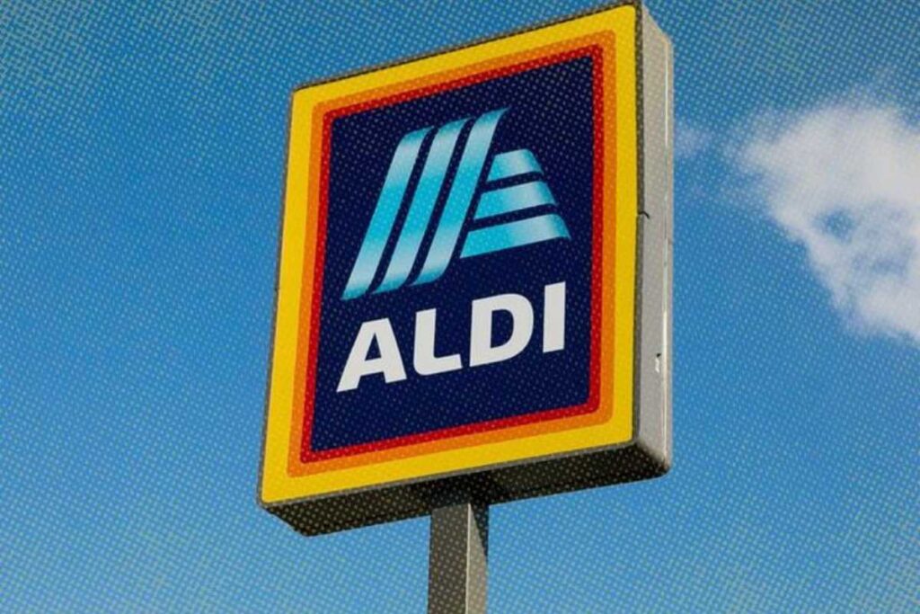 Aldi sign post