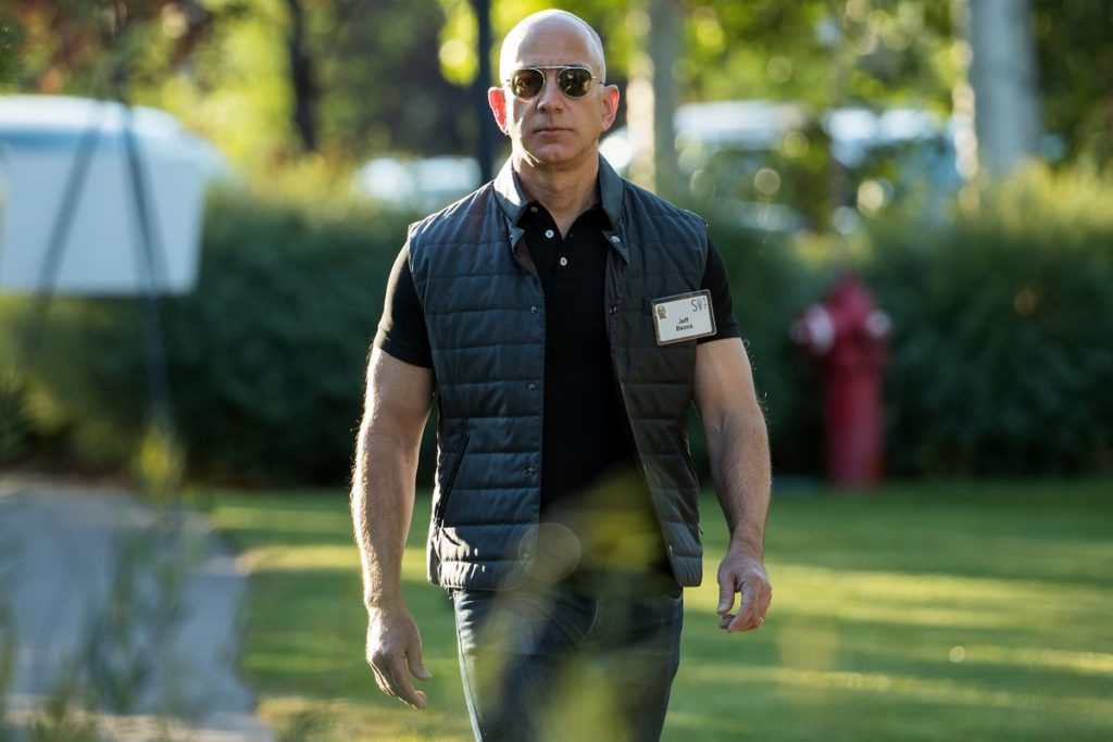 Bezos arriving at a conference `