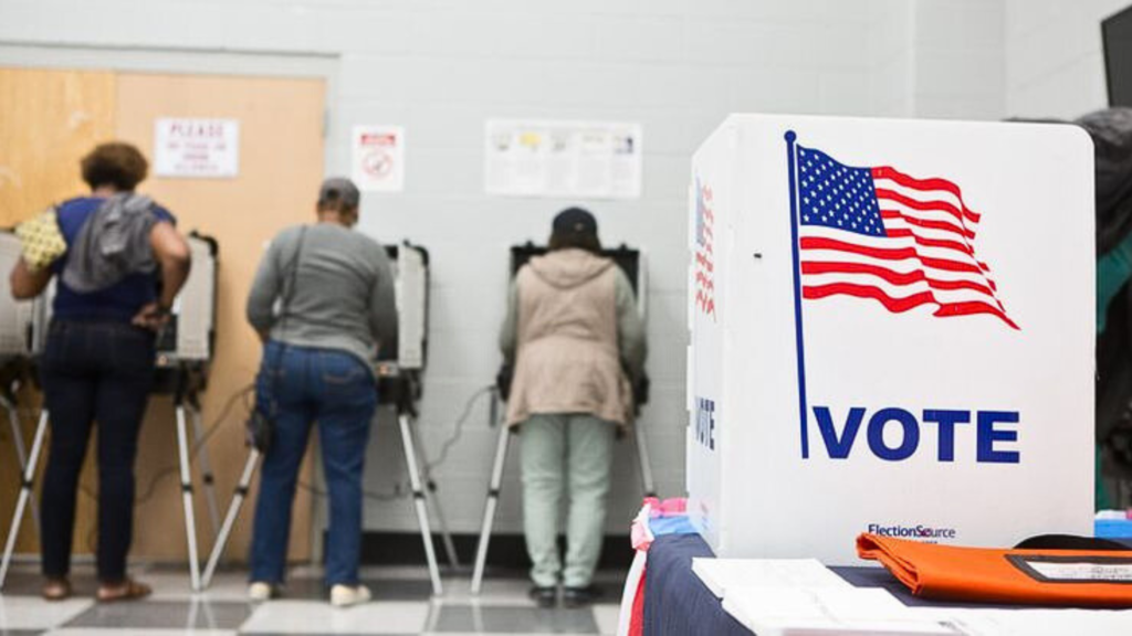 People voting in Missouri