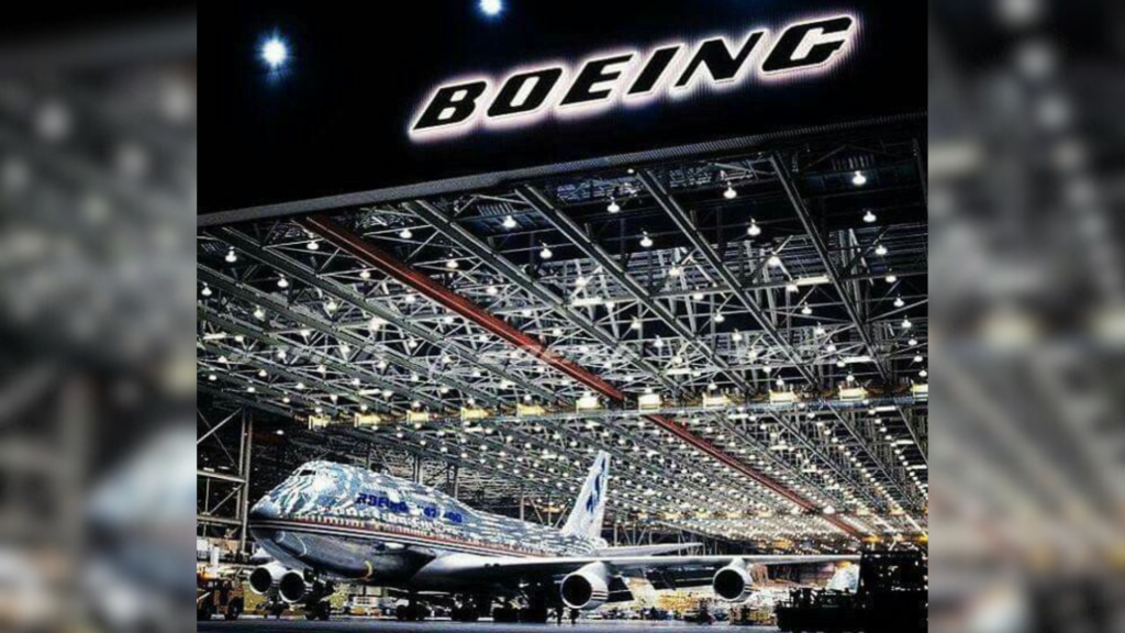 Boeing aircraft servicing