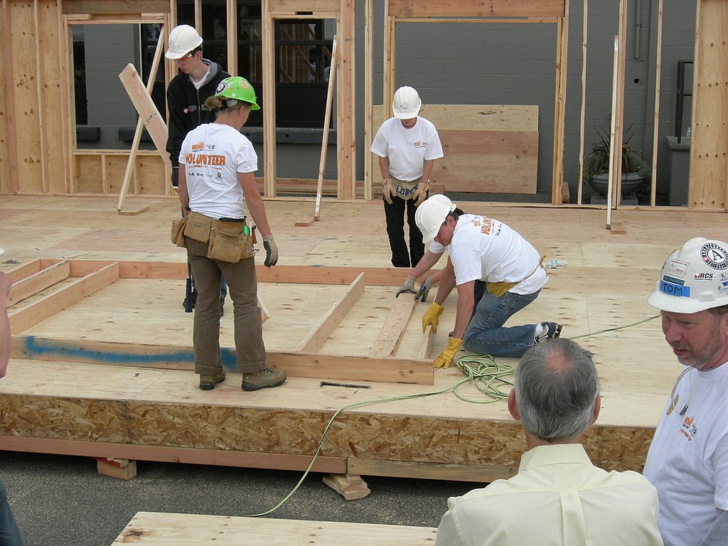 Constructing a house during the 2007 Fremont Fair