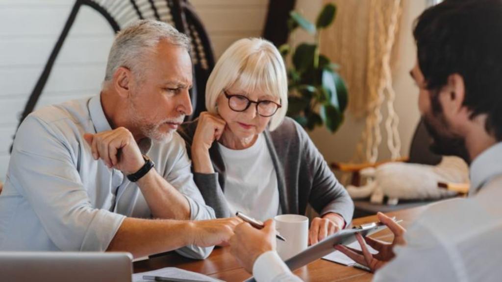 Retirees with an advisor