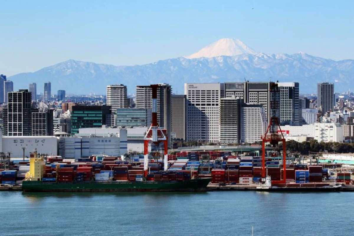 A sea port in Shinagawa-ku, Tokyo