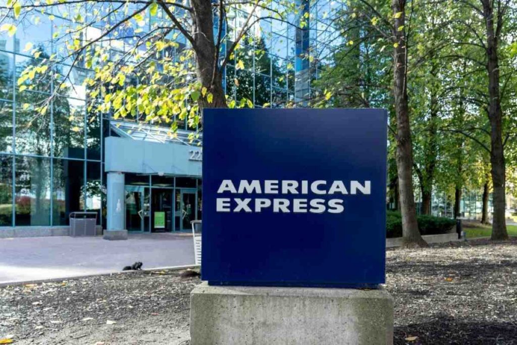 American Express CFO reports increased spending at year-end